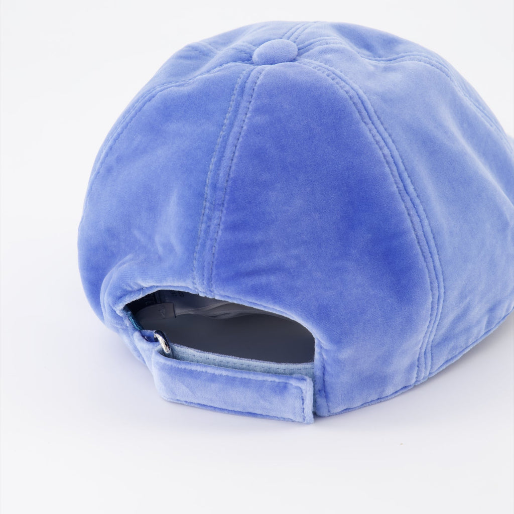 Velvet Cap