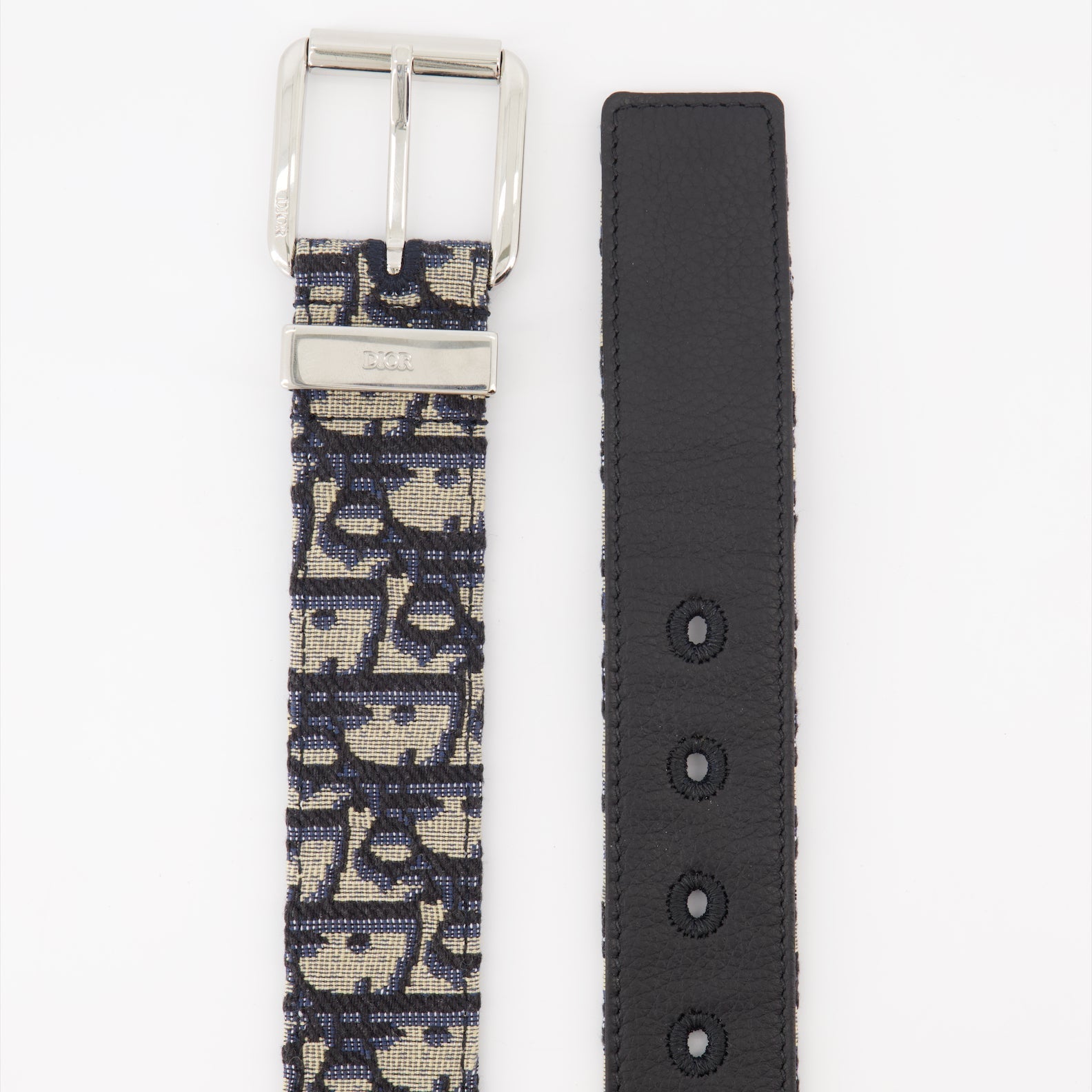 Oblique Belt