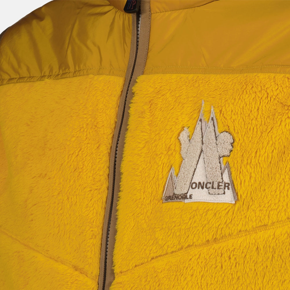 Sleeveless Jacket