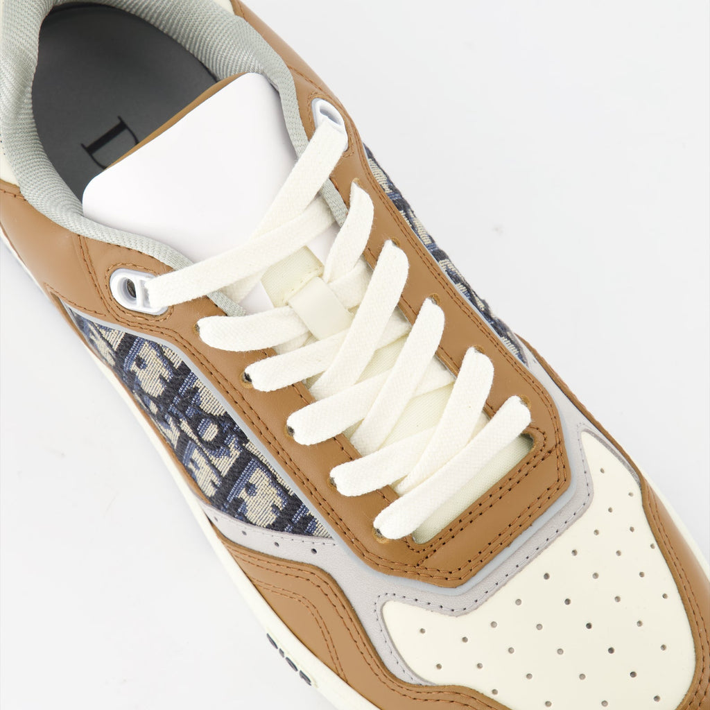 B27 Sneakers