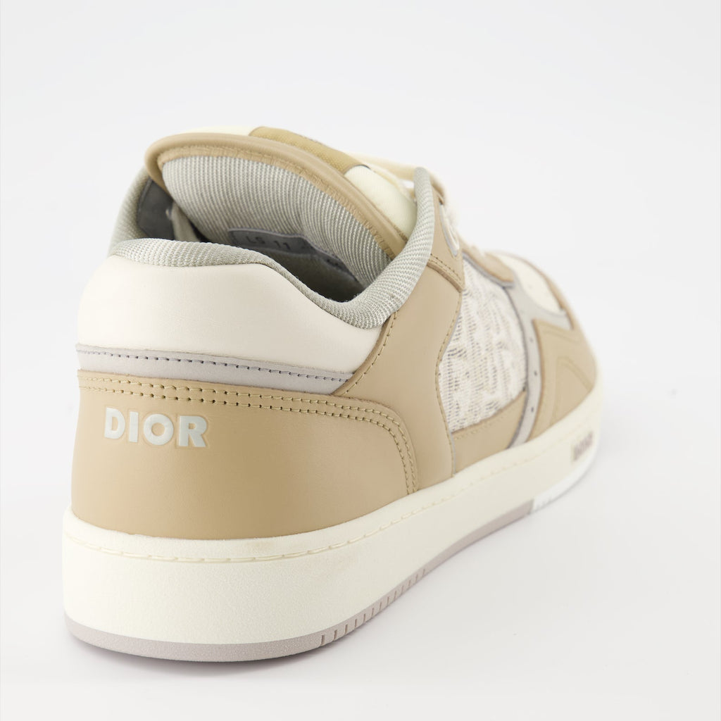 B27 sneakers