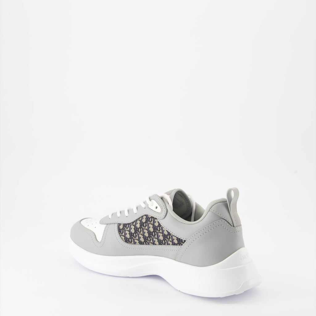 B25 sneakers