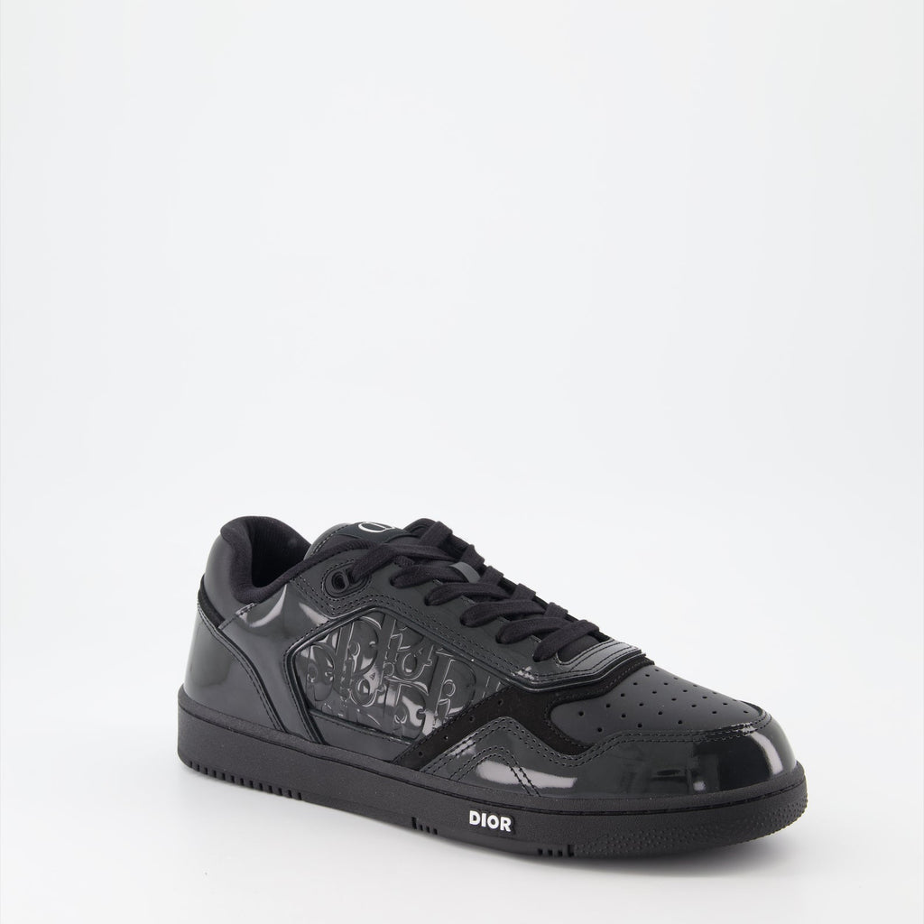 B27 sneakers