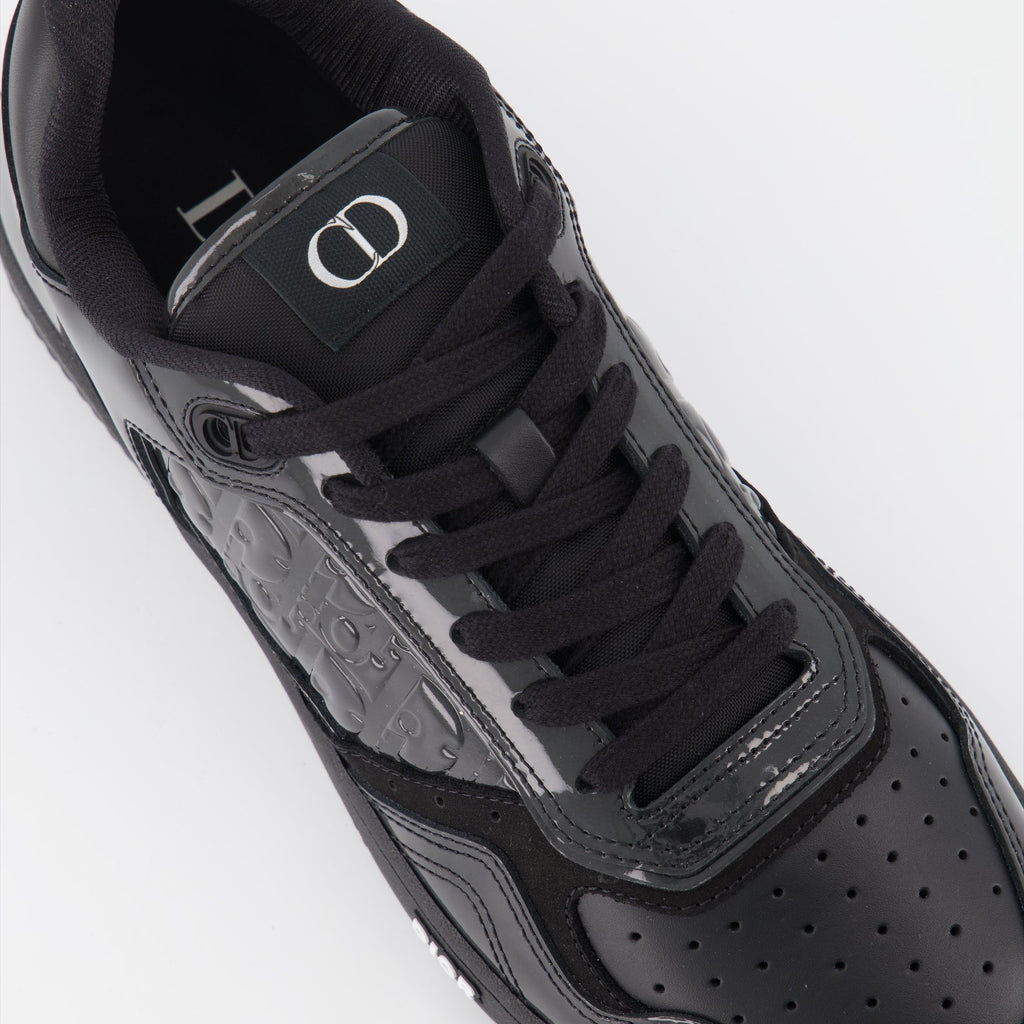 B27 sneakers
