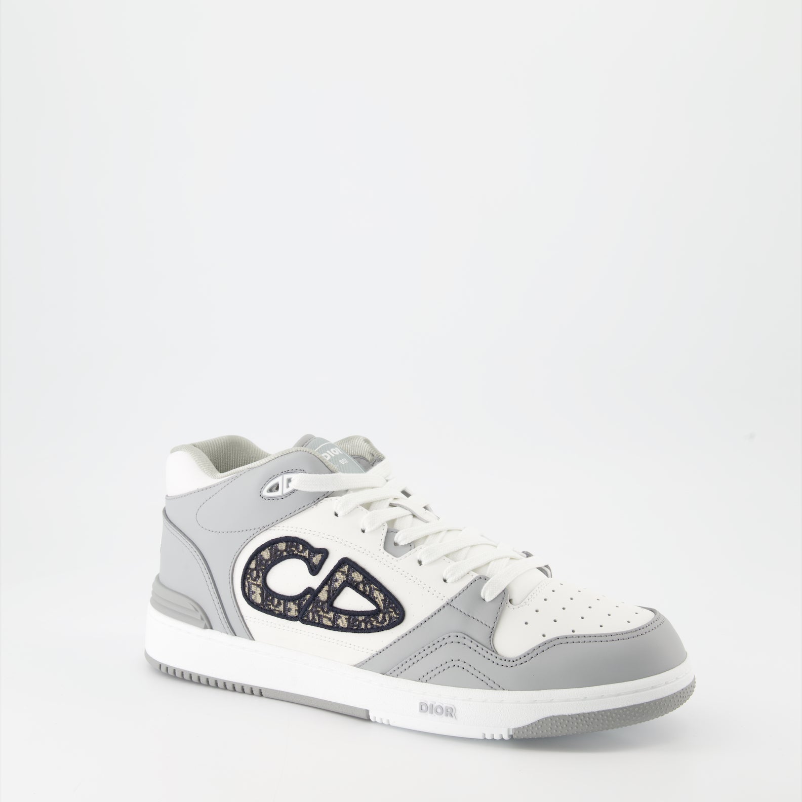 B57 Sneakers