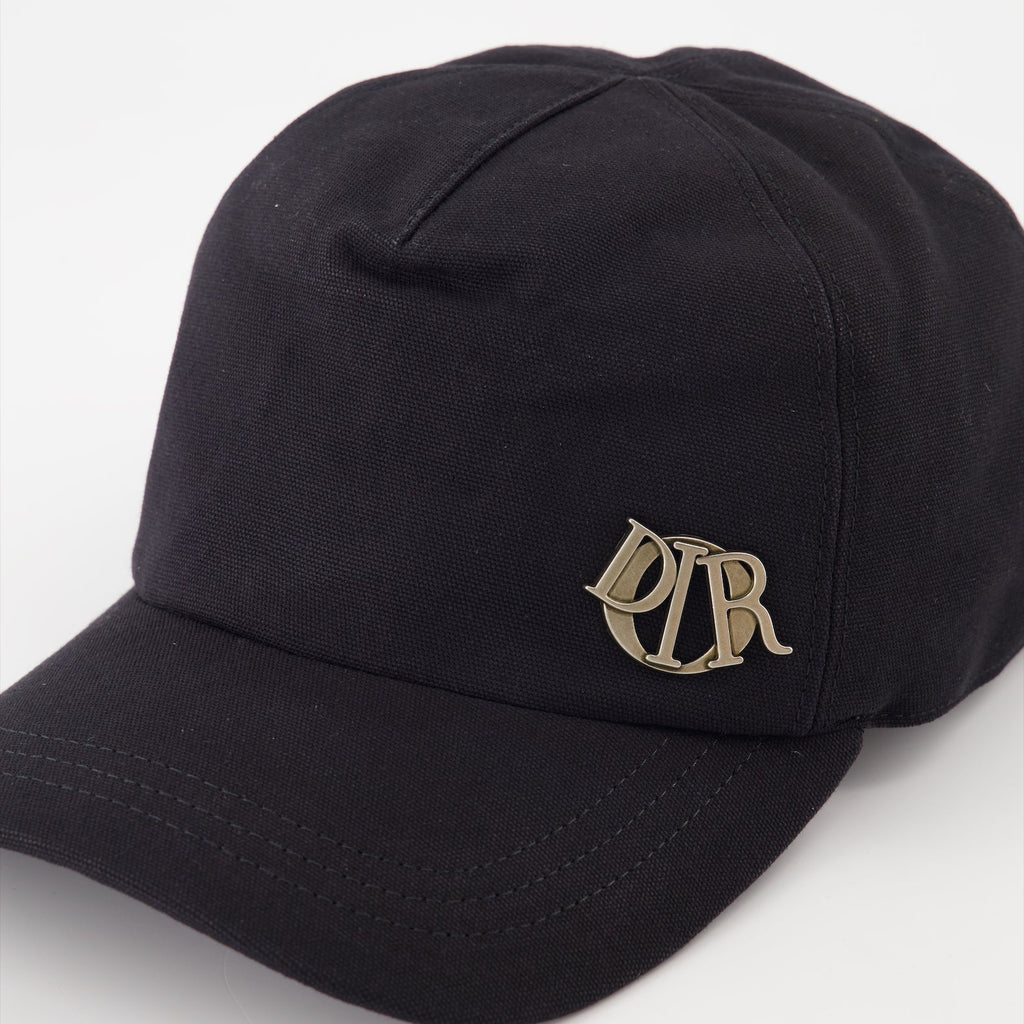 Charm Cap