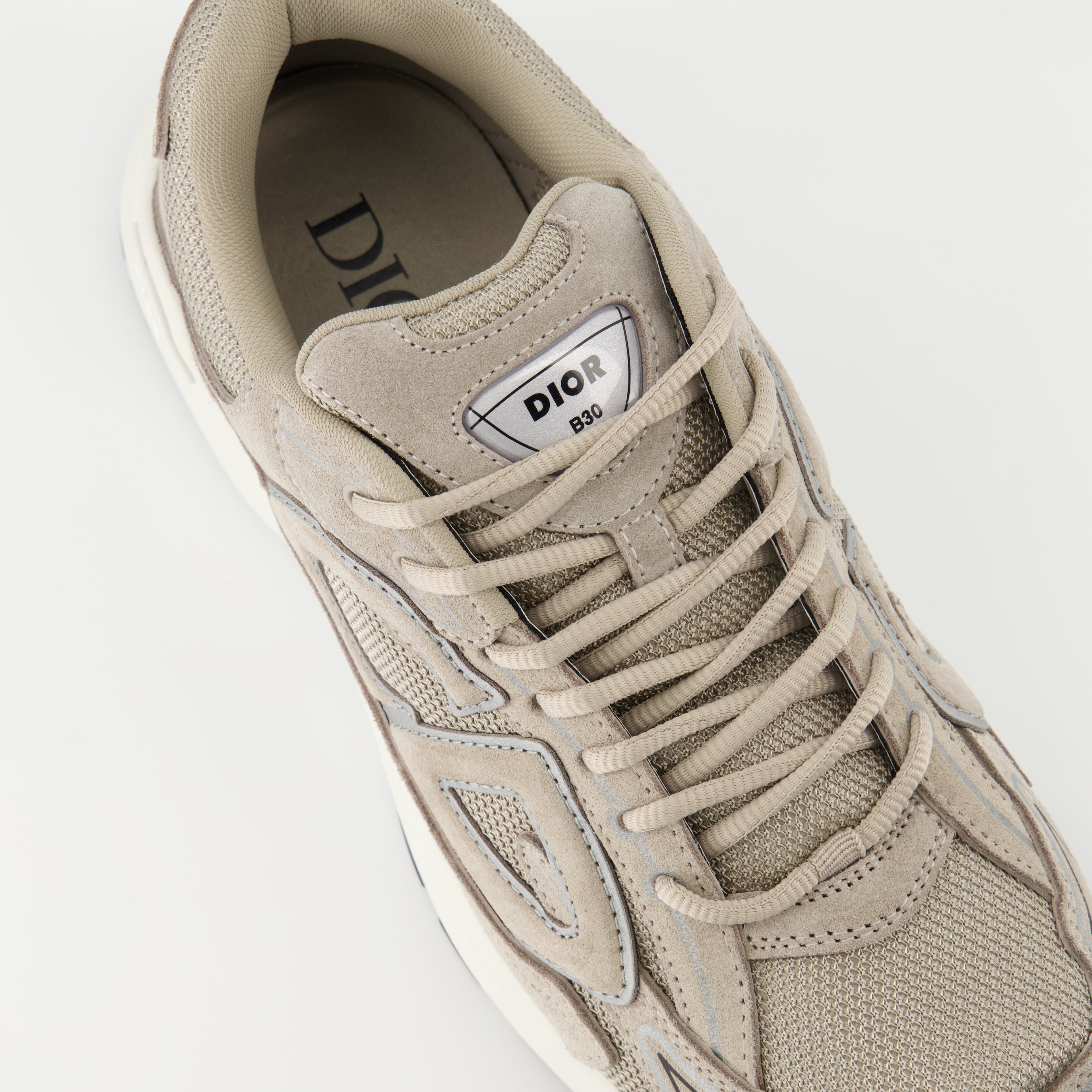 B30 Sneakers