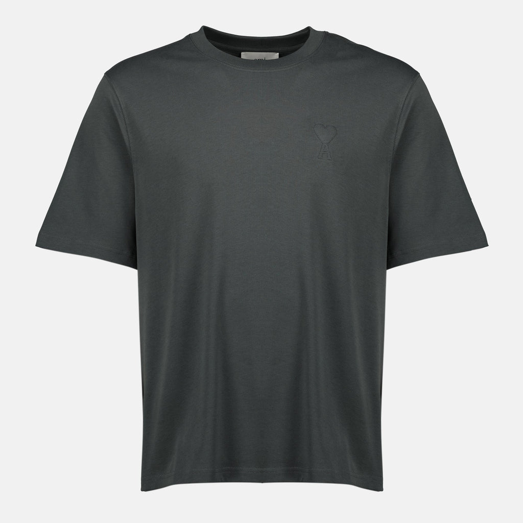 T-shirt logo