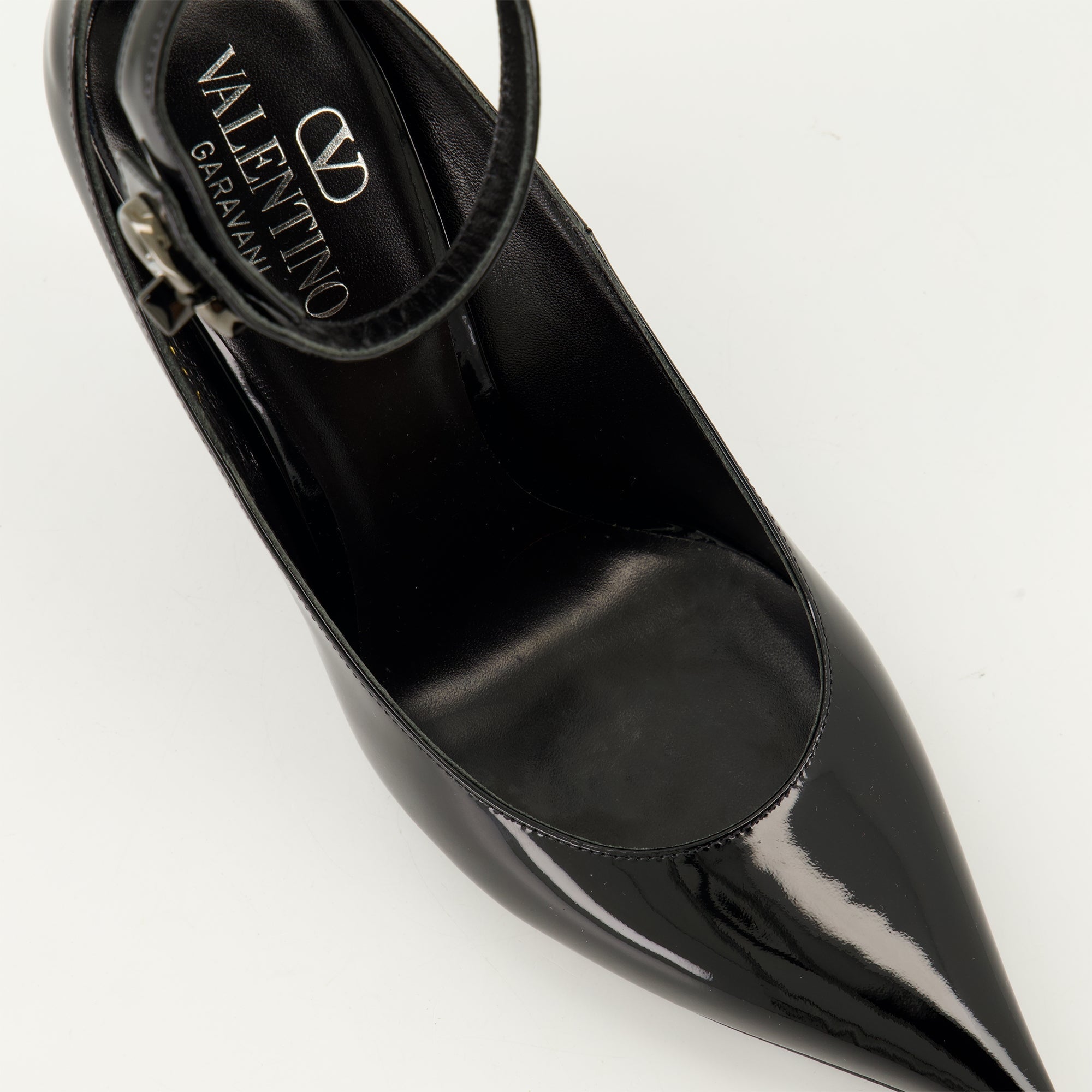 VLogo The Bold Heels