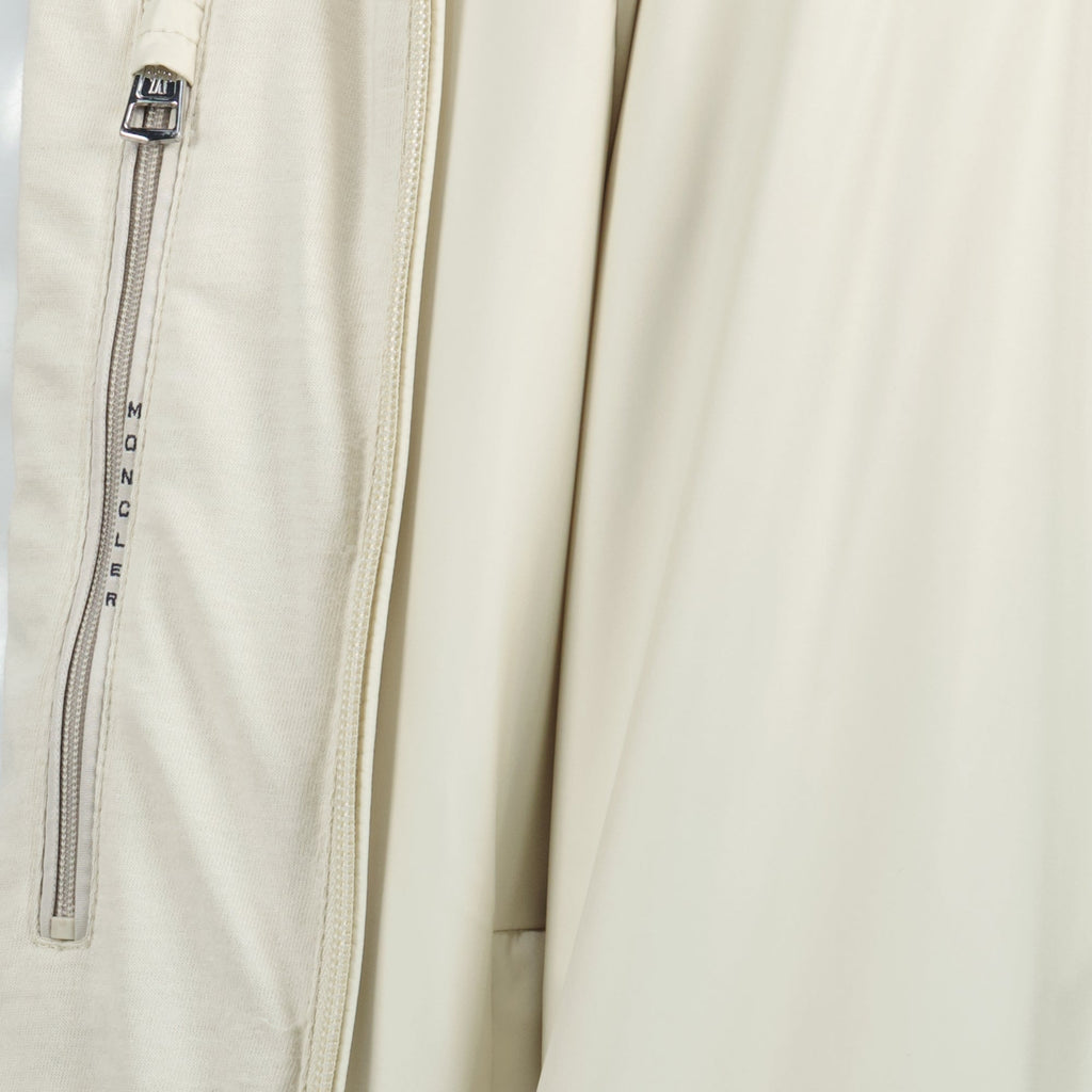 Domene Windbreaker