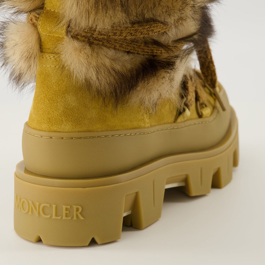 Peak Boots