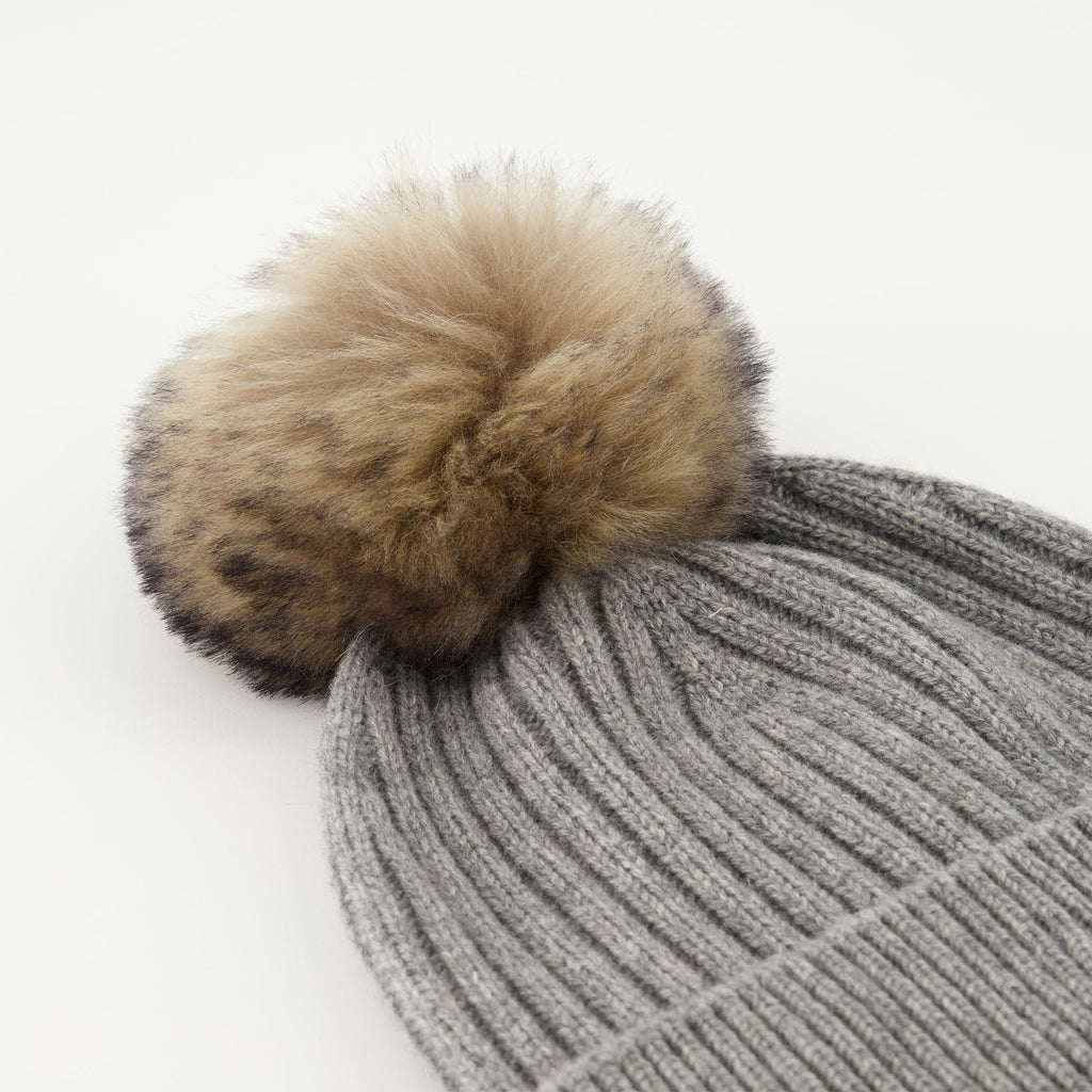 Bonnet avec pompom
