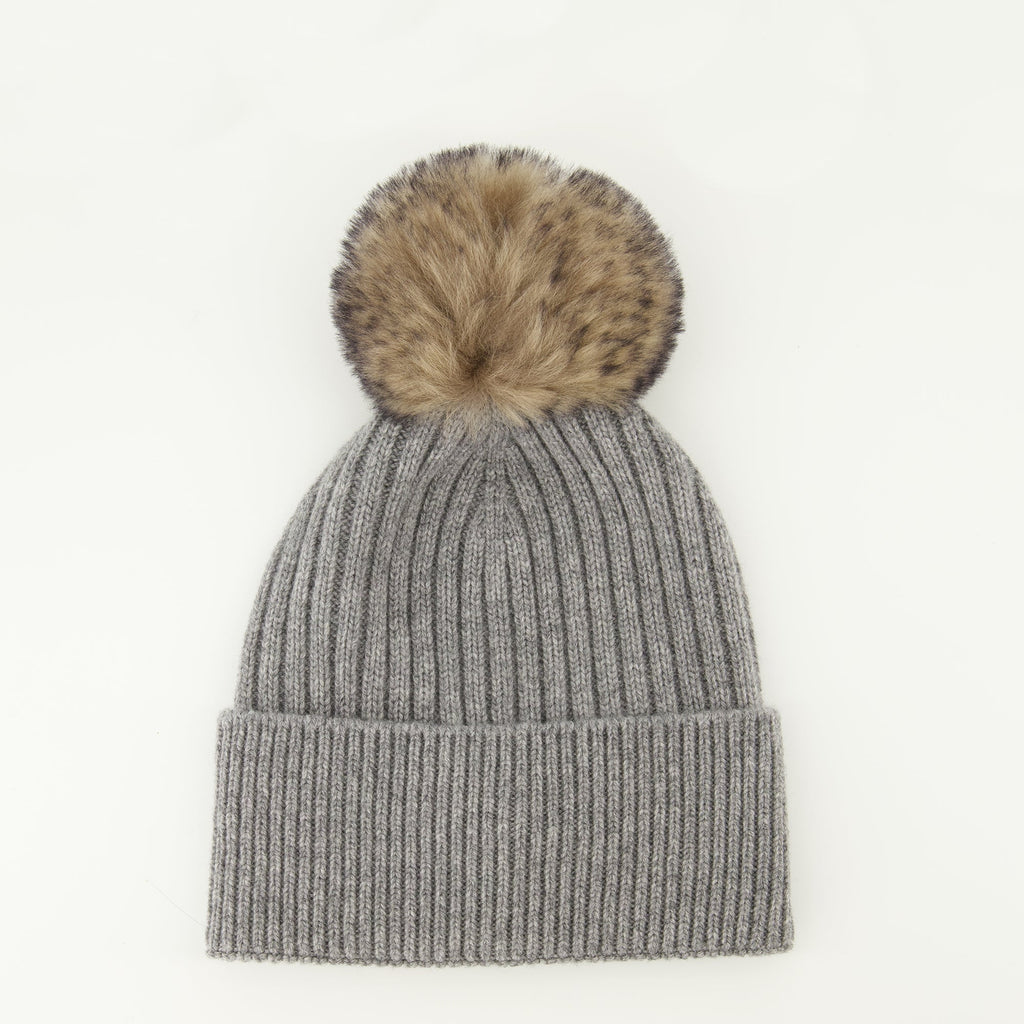 Bonnet avec pompom