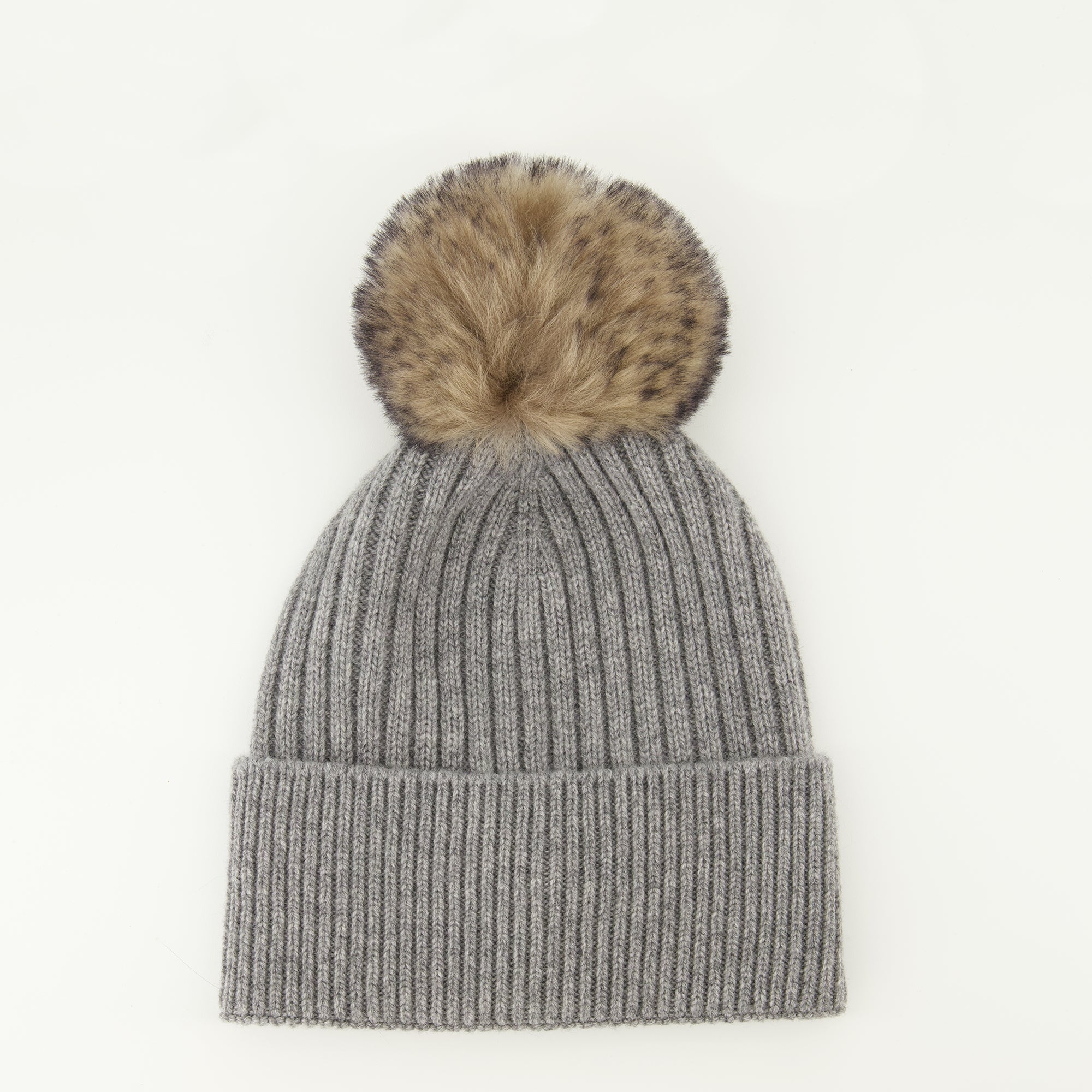 Bonnet avec pompom