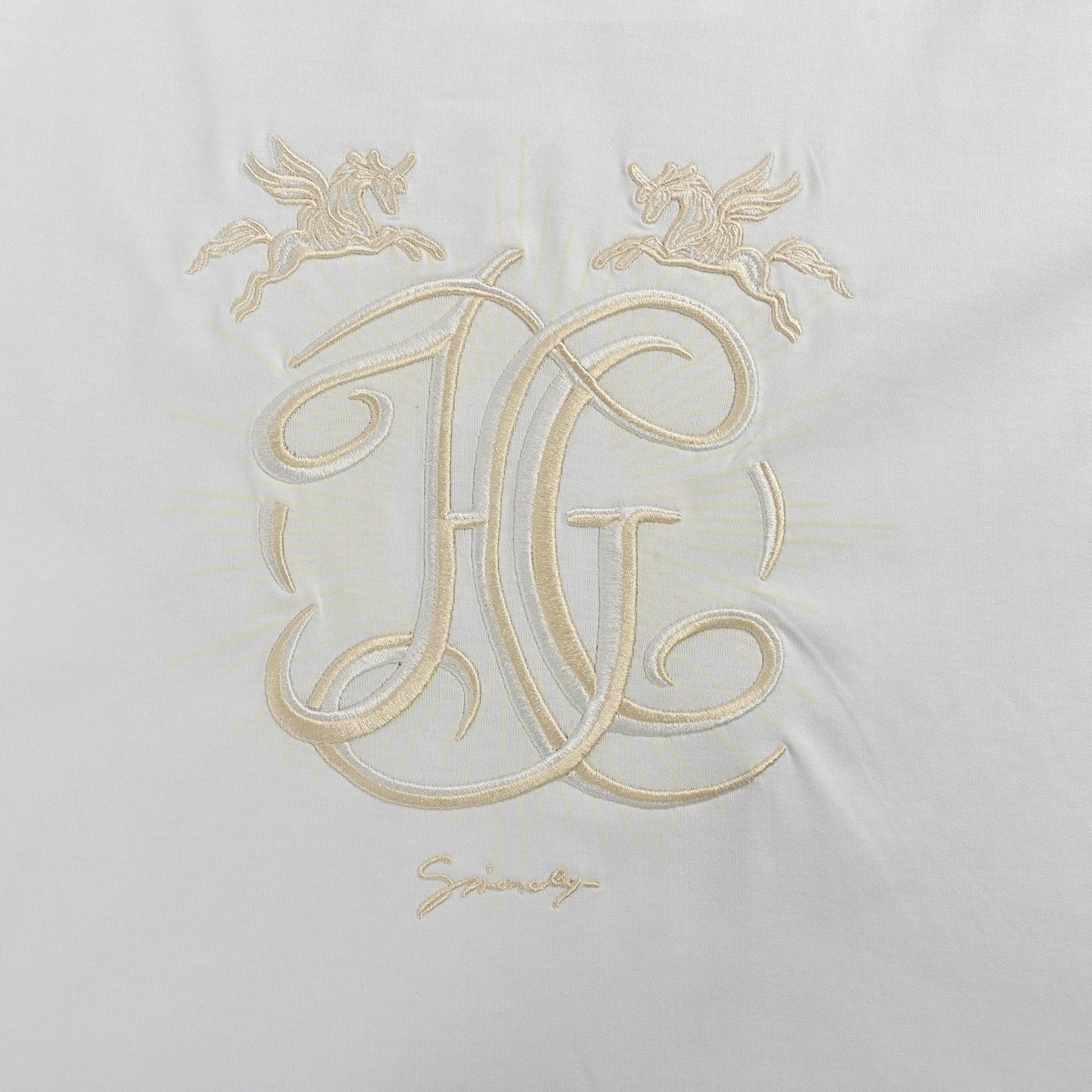 Pegasus Embroidered Crest T-Shirt | White