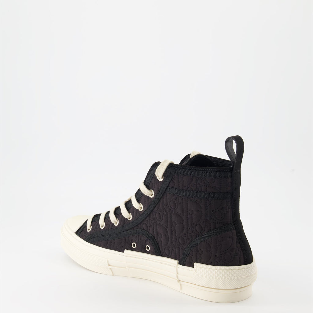 B23 sneakers