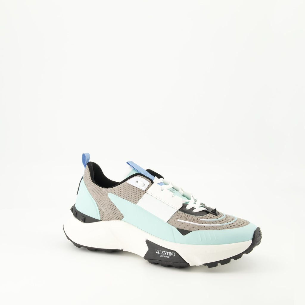 True Act Sneakers