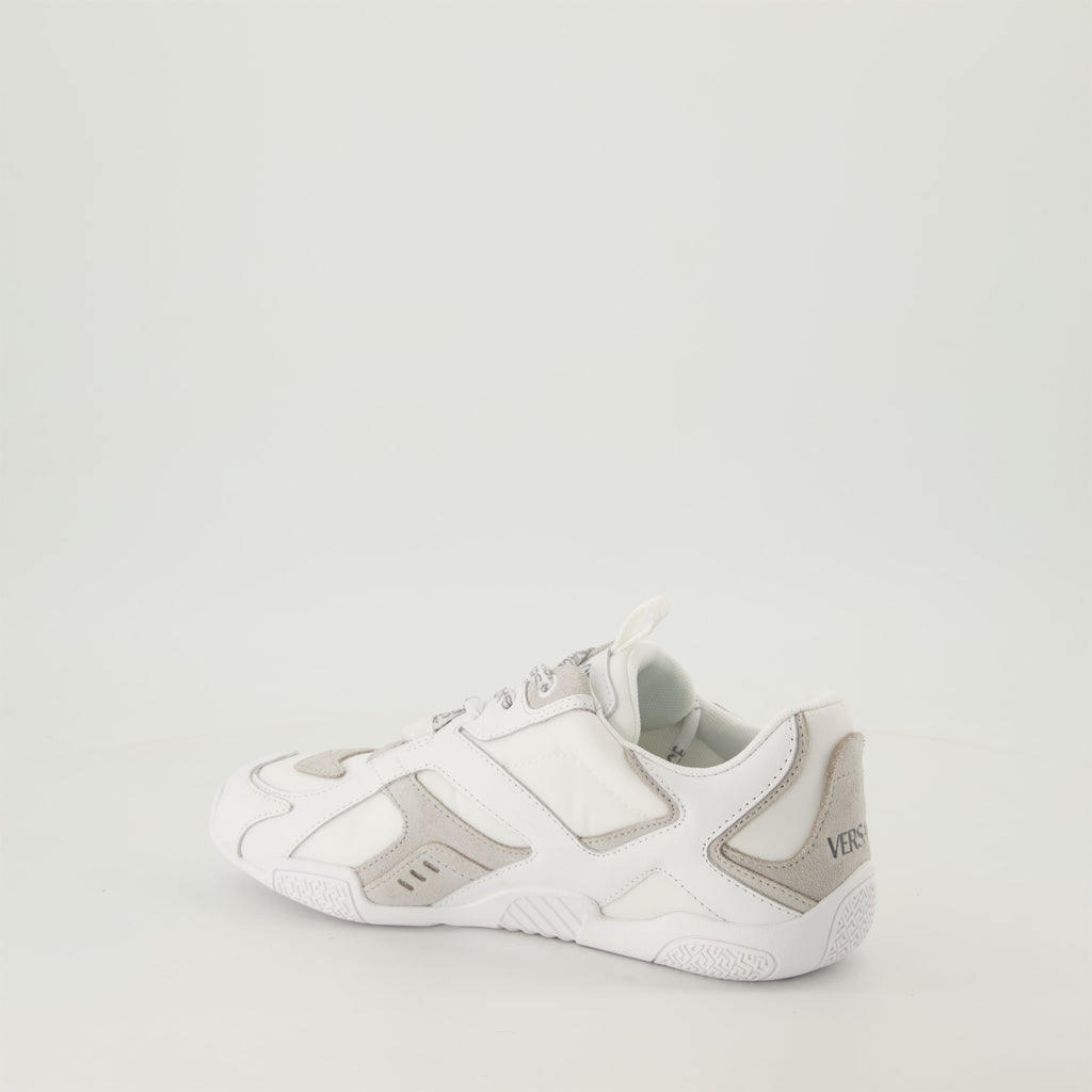 Galaxia Sneakers
