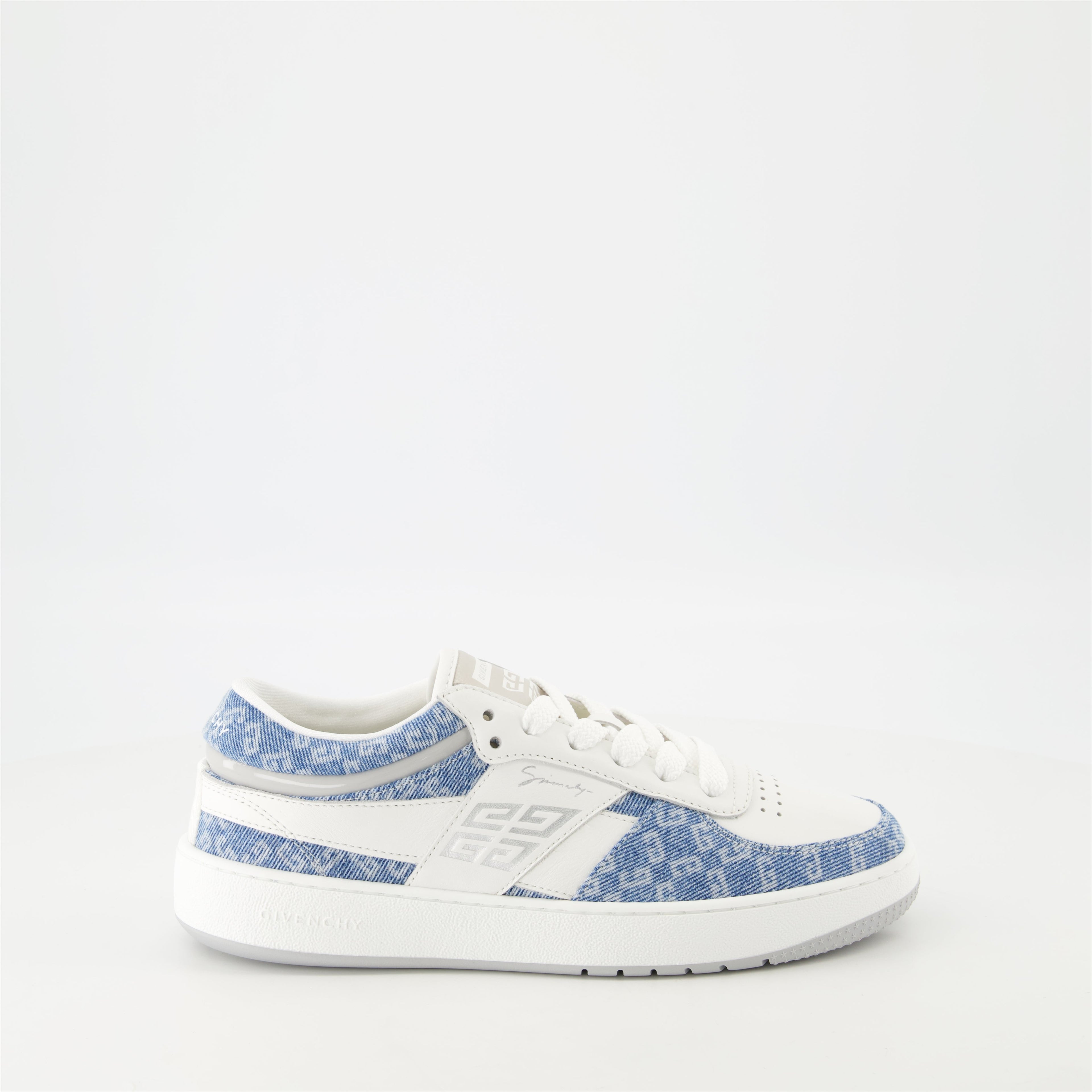 G Move Sneakers