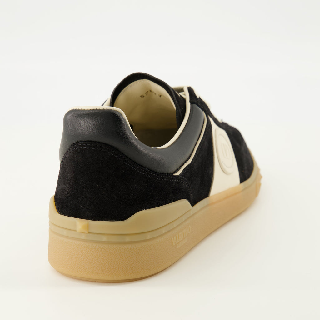 UpVillage Sneakers