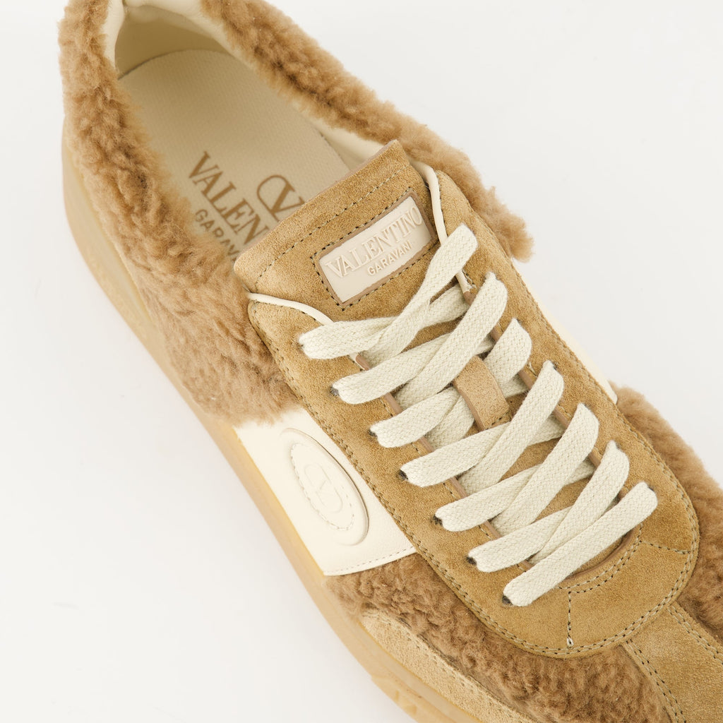UpVillage Sneakers