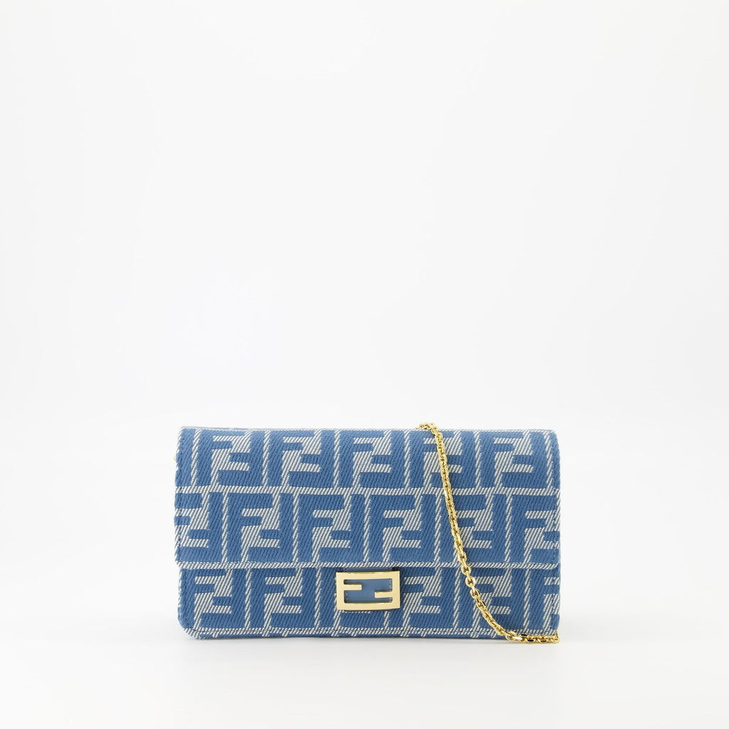 Baguette Wallet with Chain