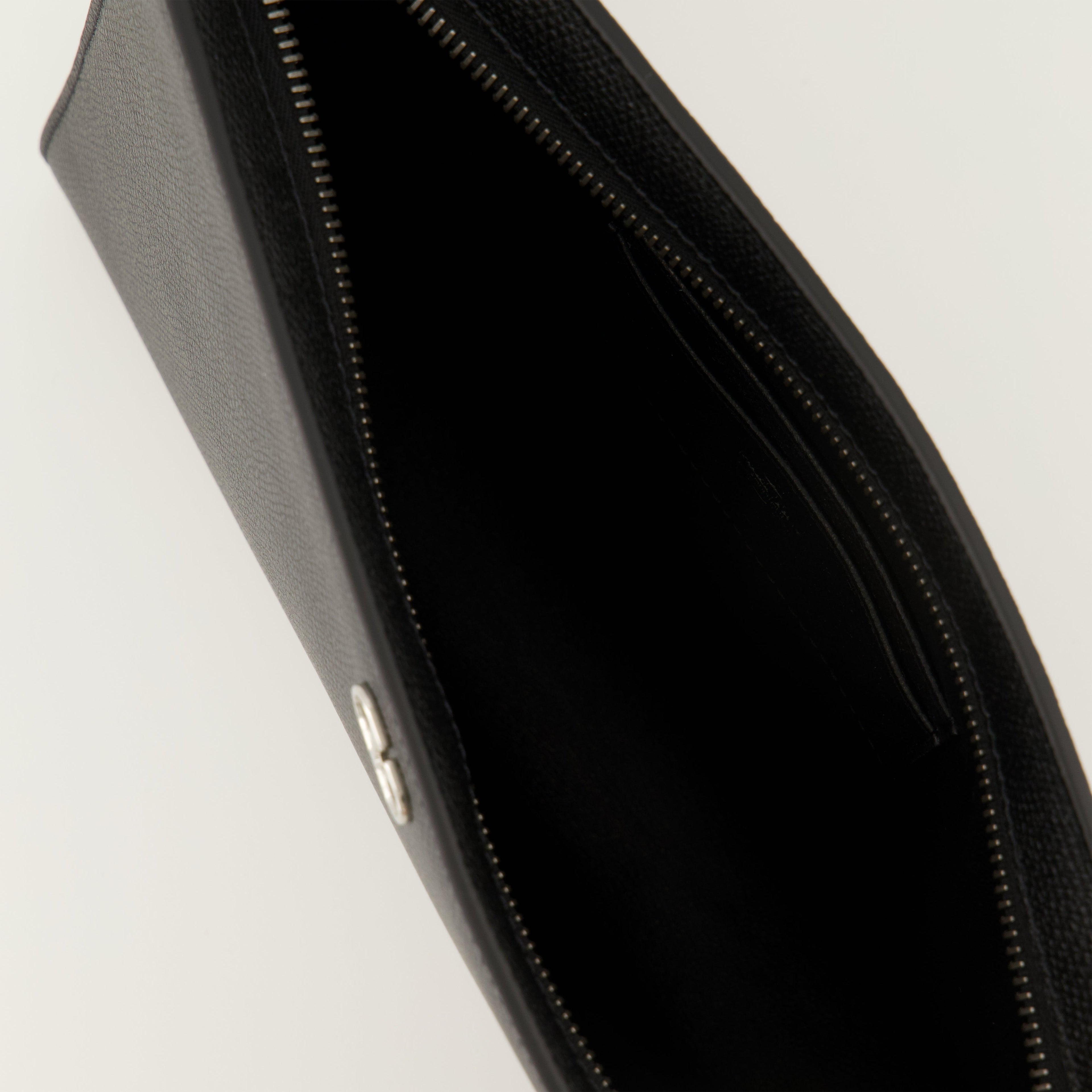 Vlogo Pouch