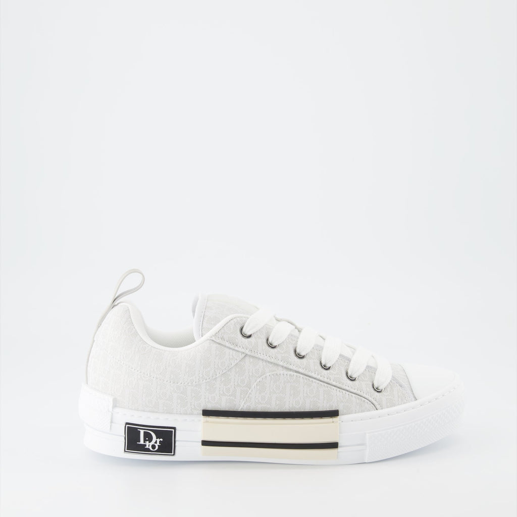 B23 sneakers