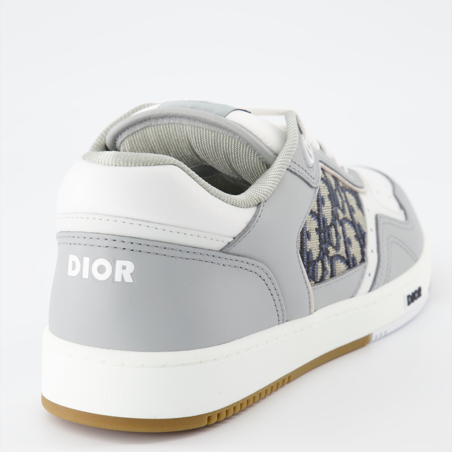 B27 Sneakers