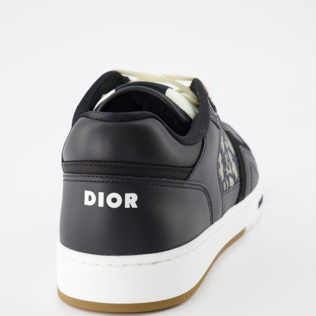 B27 sneakers