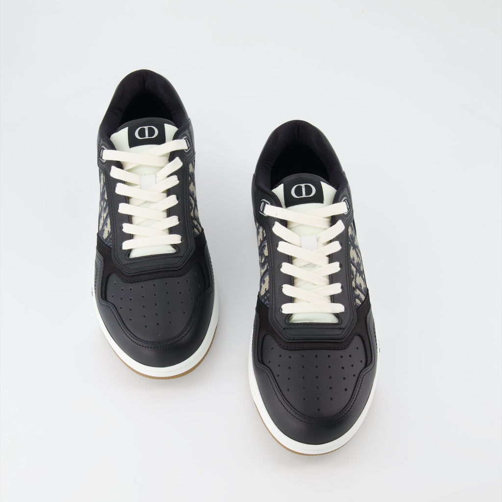 B27 sneakers