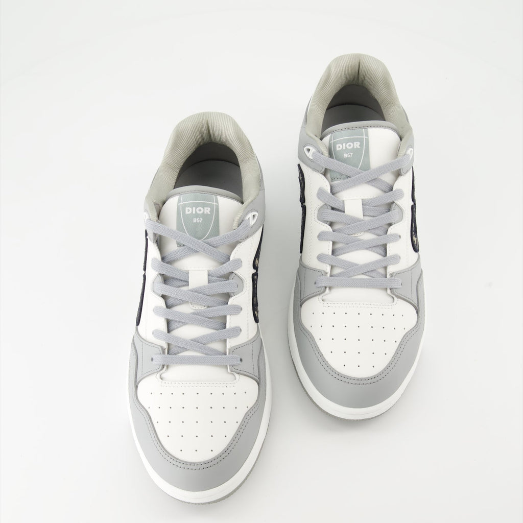 B57 Sneakers