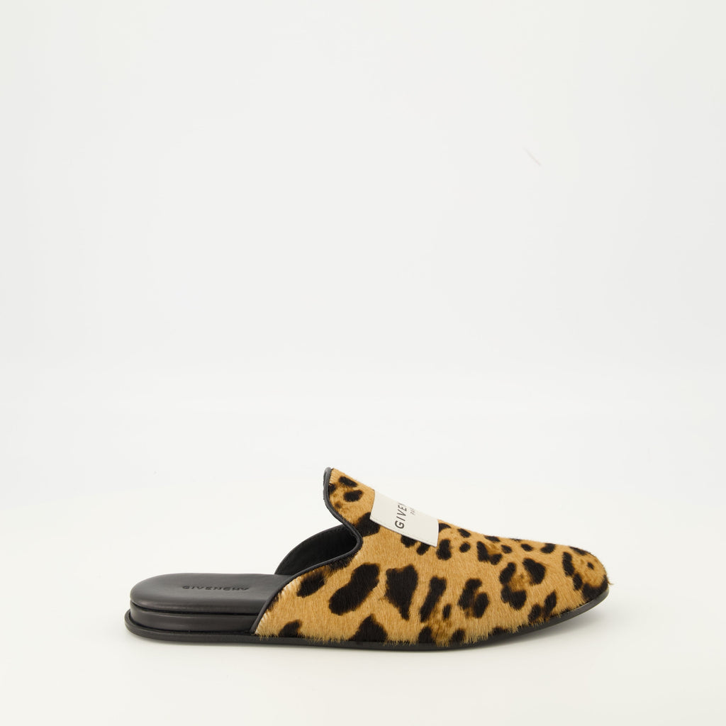 Label Flat Mules