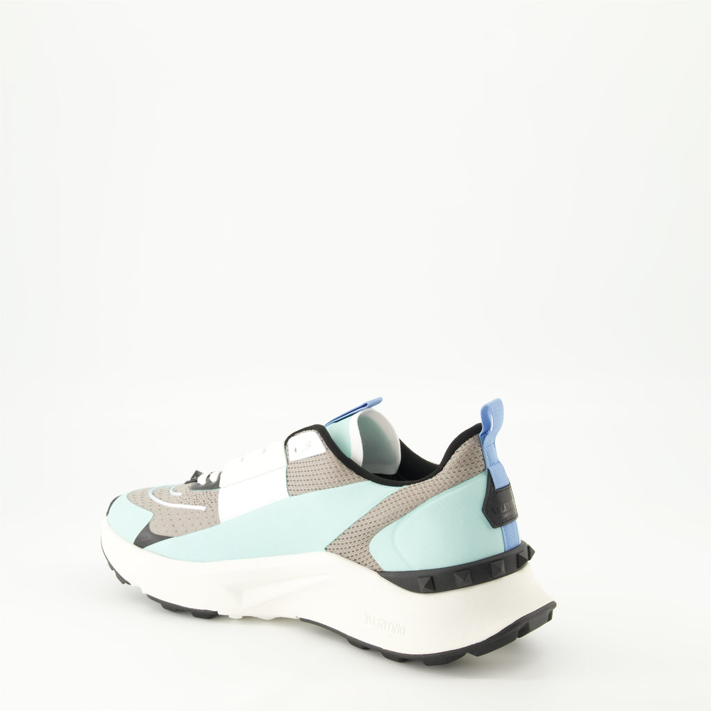 True Act Sneakers