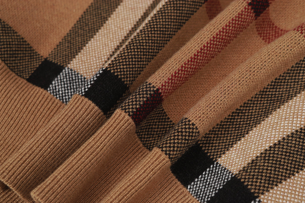 Giant Check V-Neck Cardigan | Archive Beige