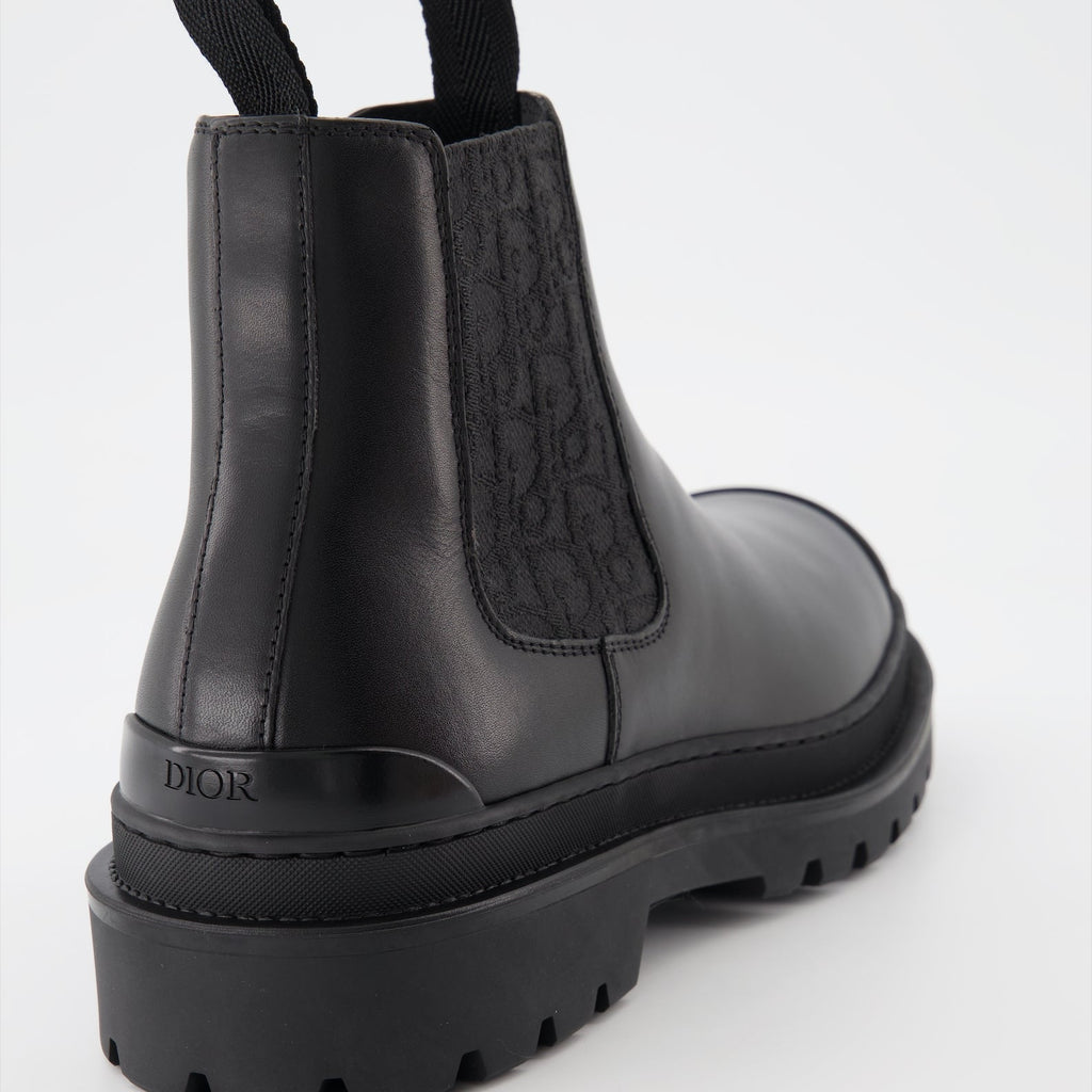 Explorer Chelsea Boots