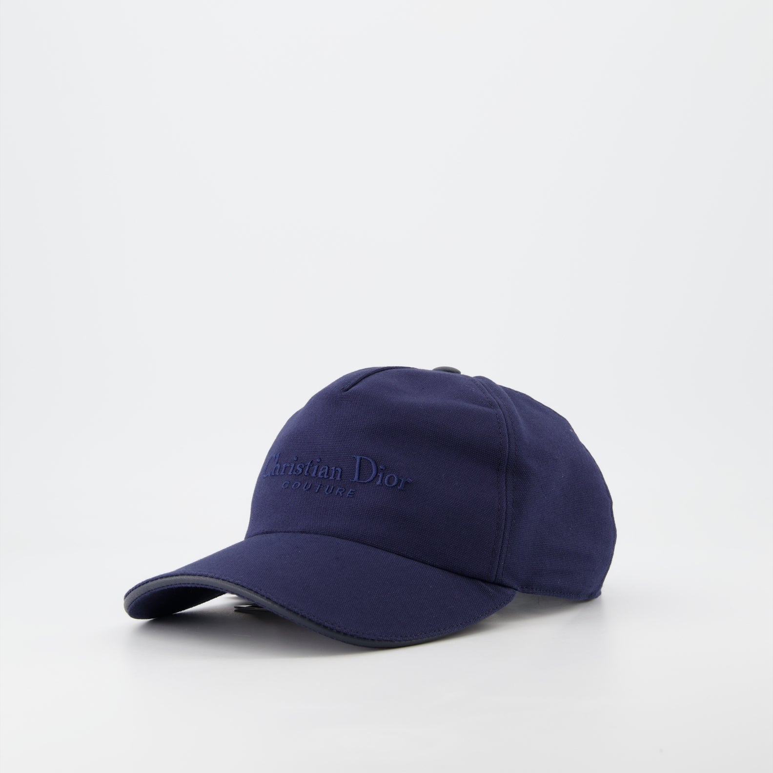 Embroidered cap