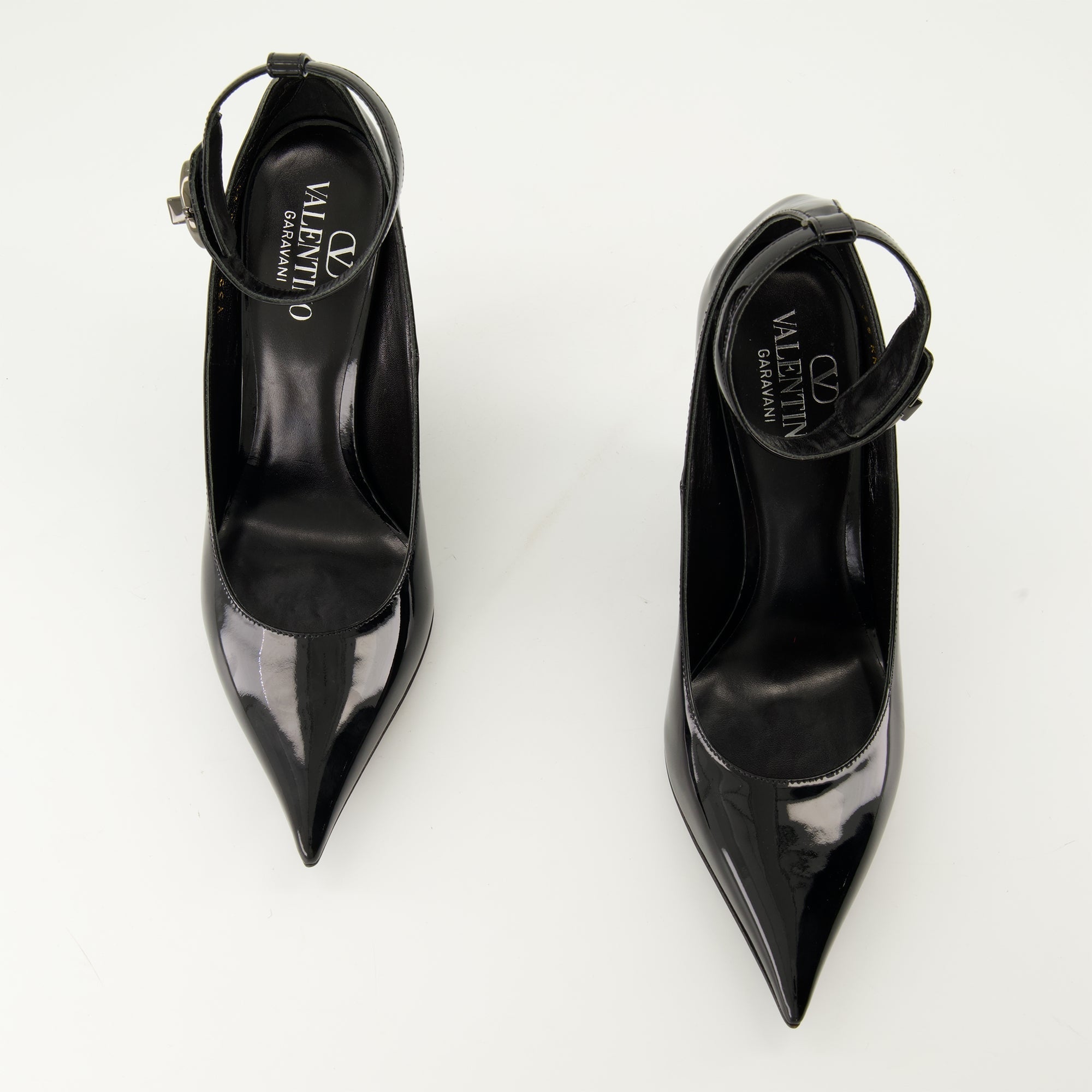 VLogo The Bold Heels