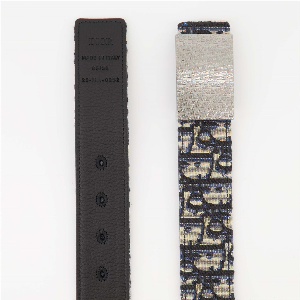 Oblique Belt