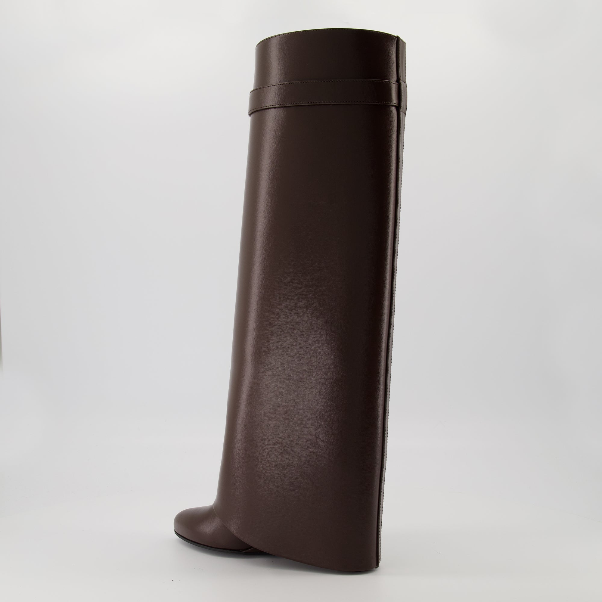 Shark Lock Brown Boots