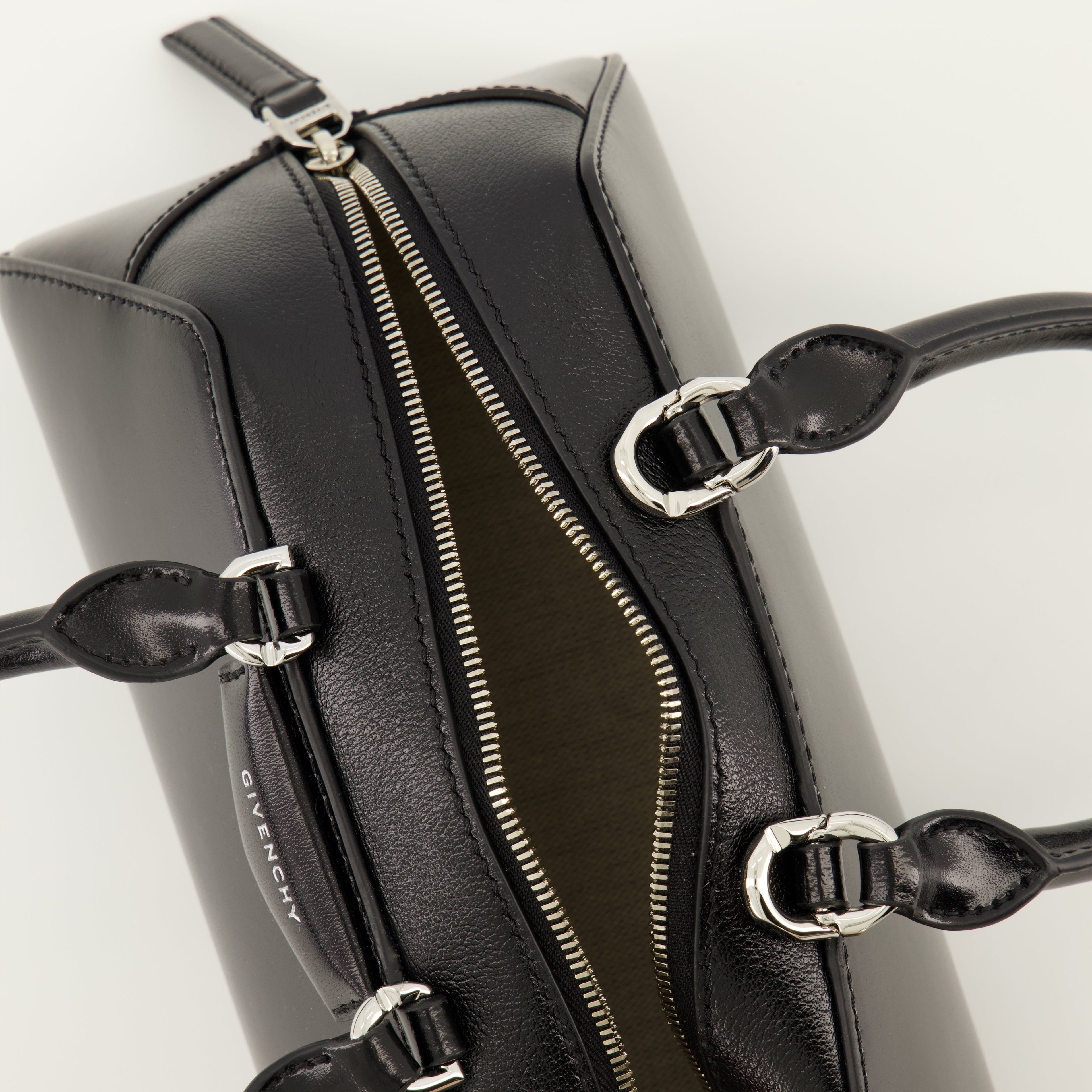 Antigona East-West mini Bag
