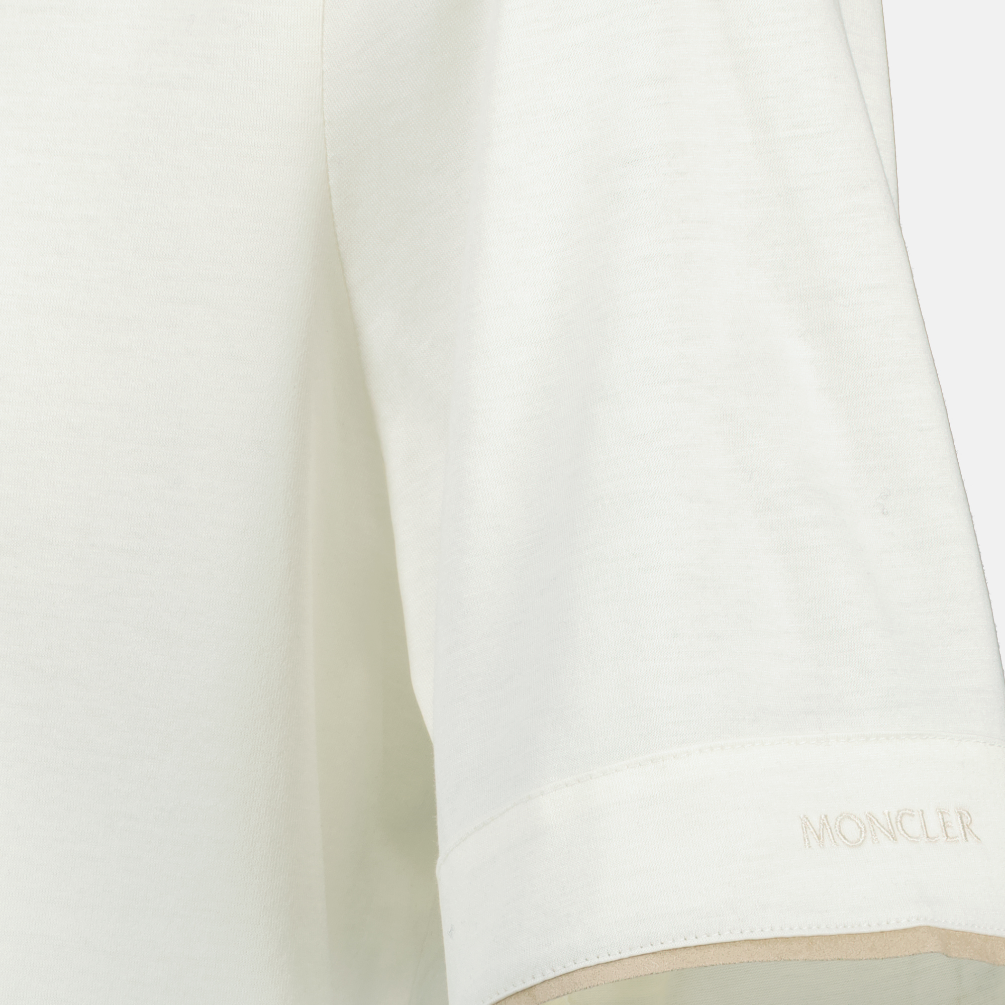 Border T-shirt