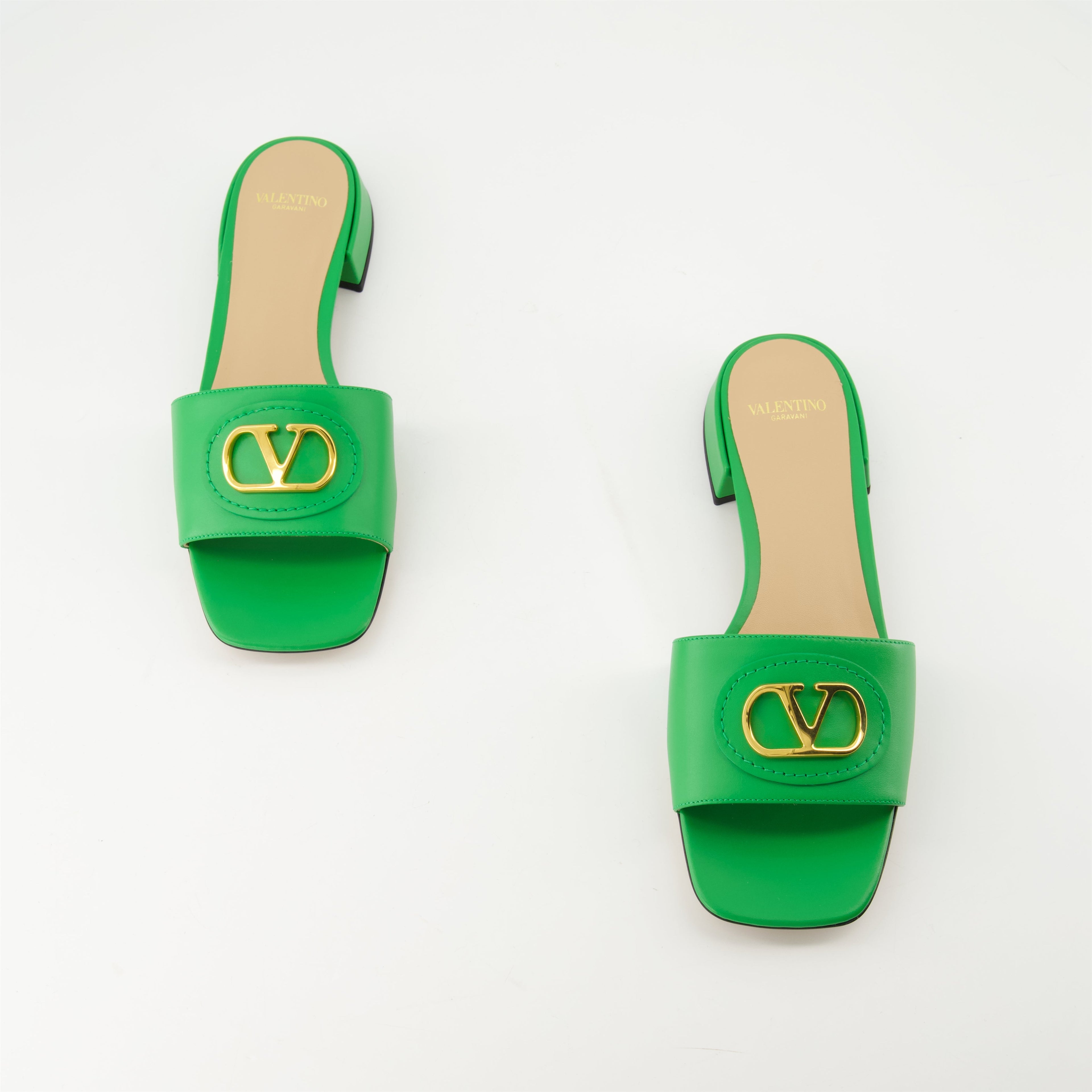 VLogo Mules
