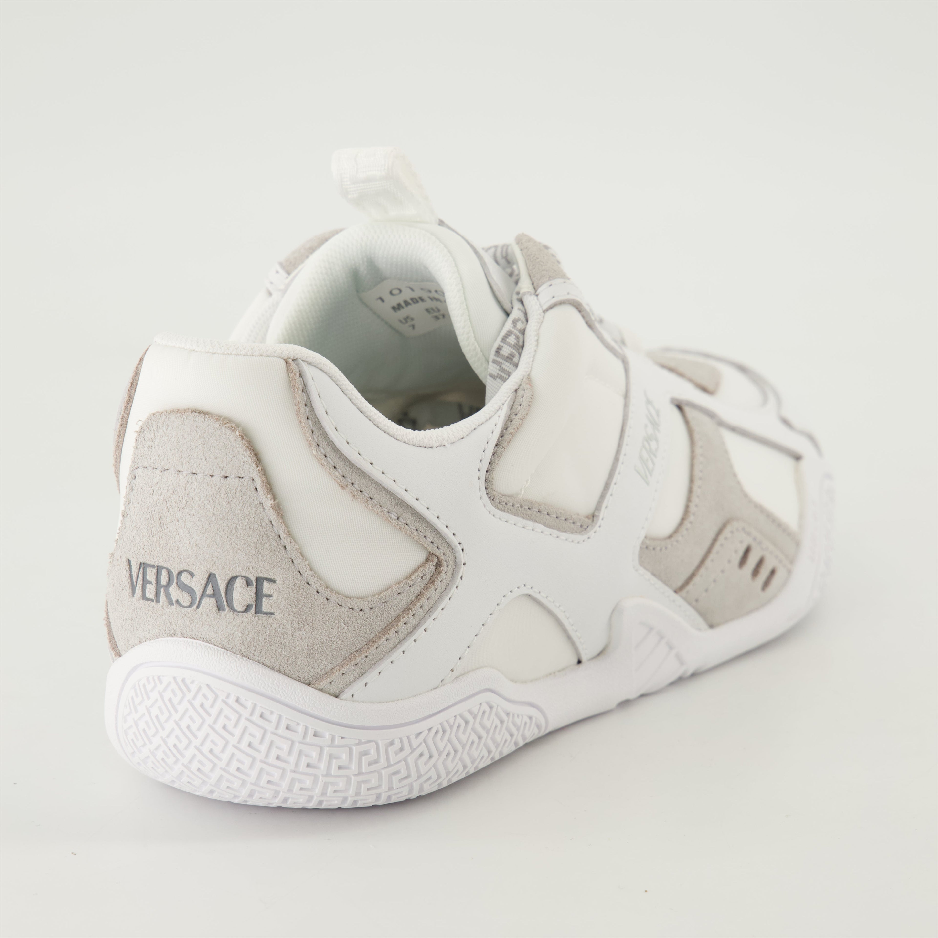 Galaxia Sneakers
