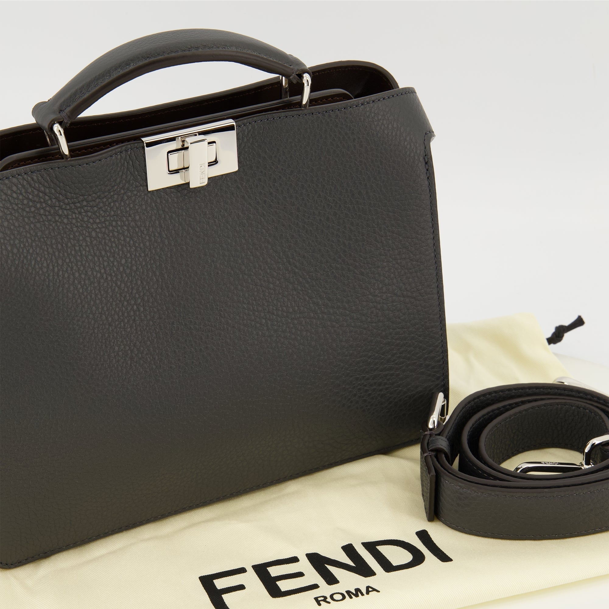 PeekabooISeeU small grey bag